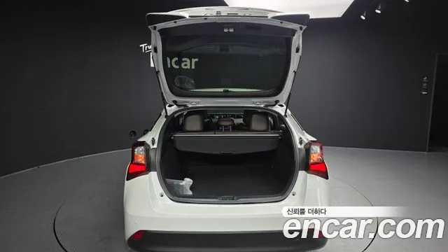 Toyota Prius 2021