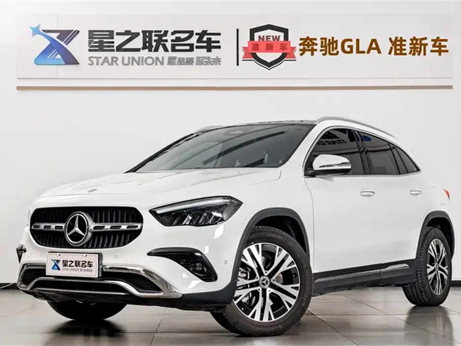 Mercedes-Benz GLA 2024
