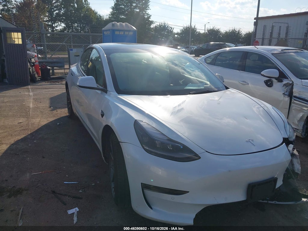 Tesla Model 3 2022