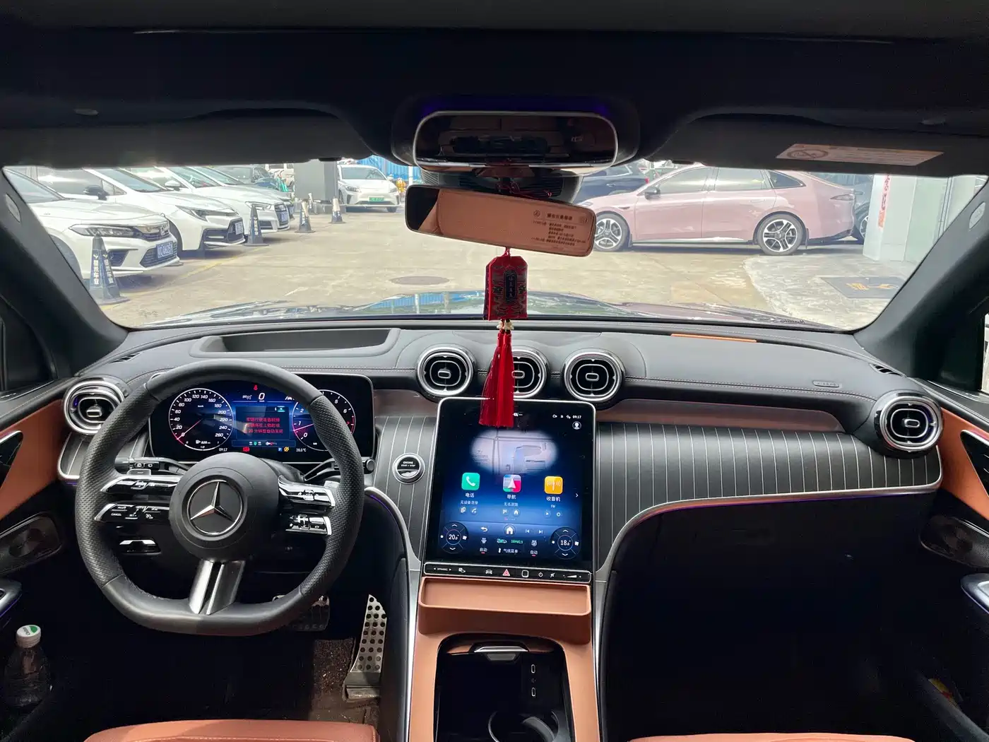 Mercedes-Benz GLC 2025