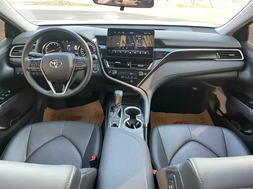 Toyota Camry 2023