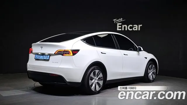 Tesla Model Y 2022