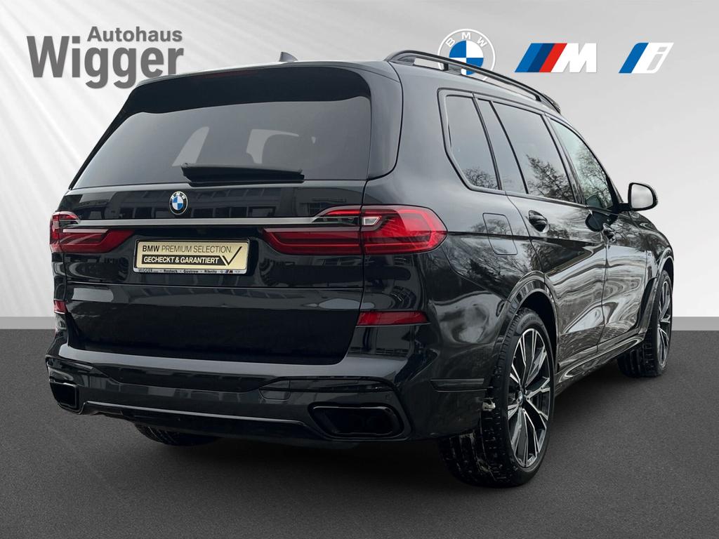 BMW X7 M50 2022