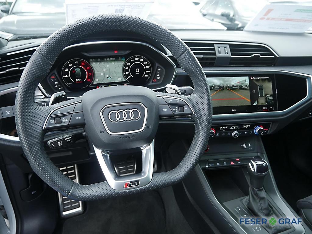 Audi RSQ3 2023