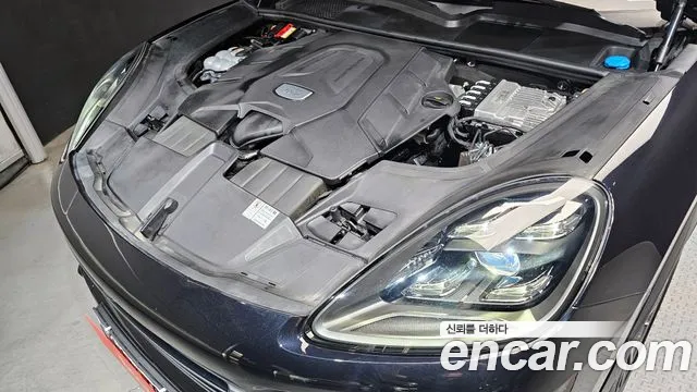 Porsche Cayenne 2020