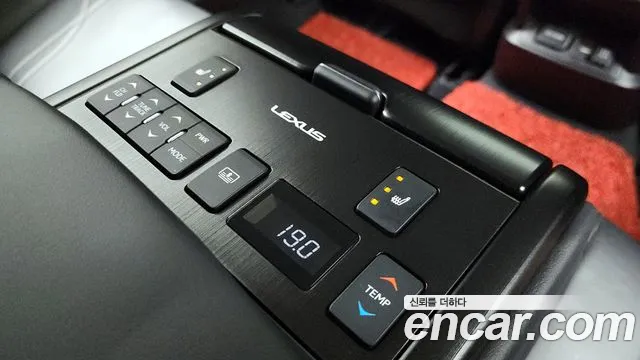 Lexus ES 2021