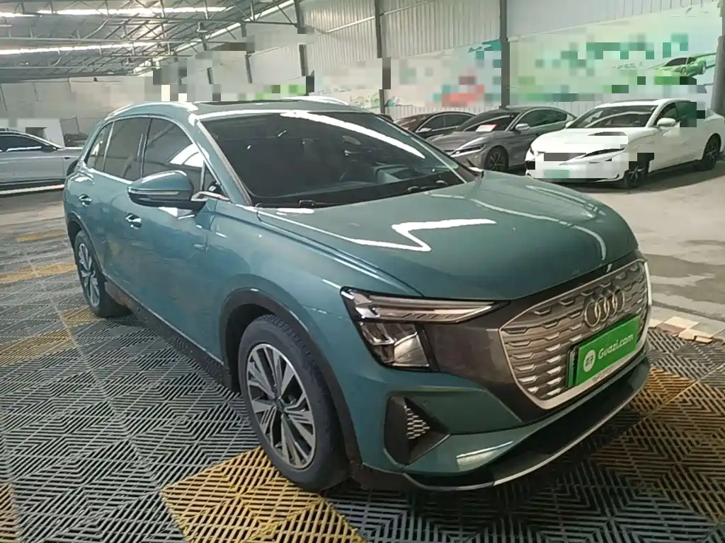 Audi Q5 e-tron 2025