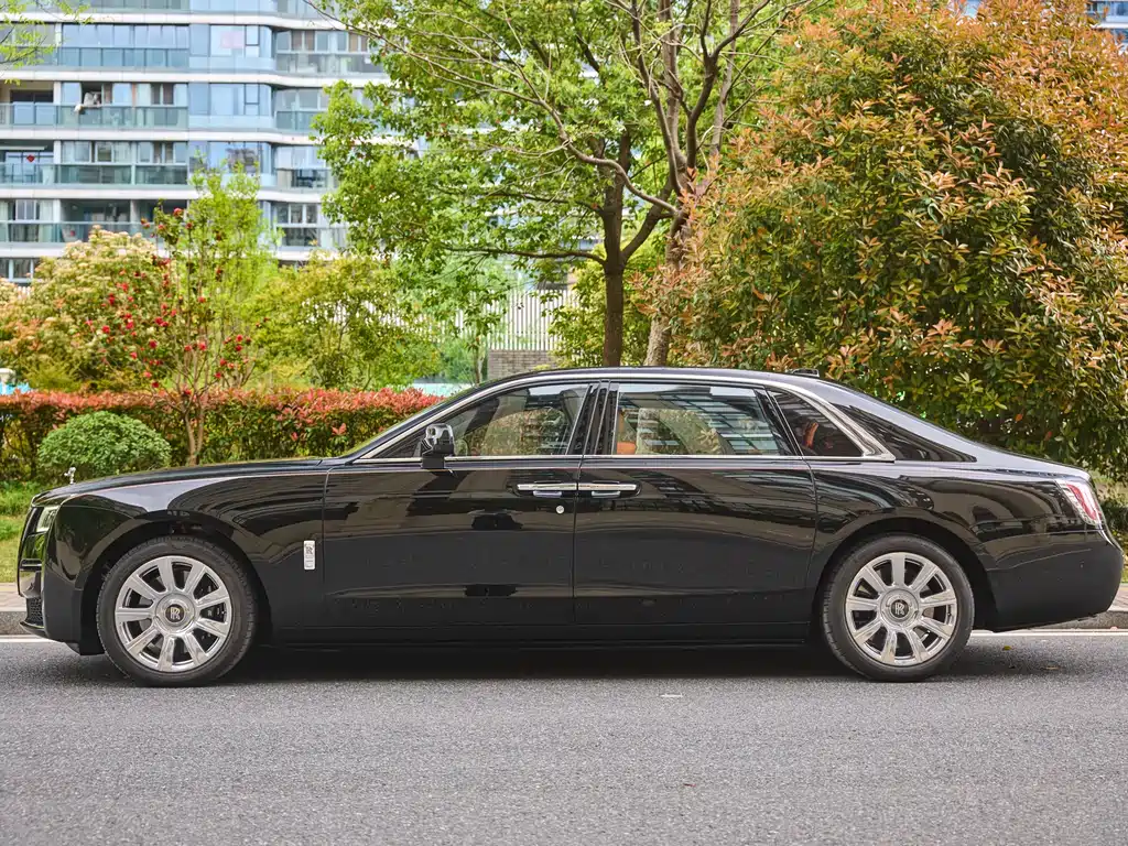 Rolls-Royce Ghost 2023