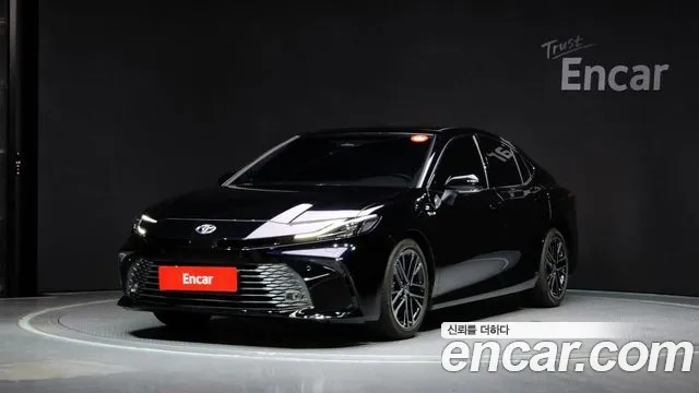 Toyota Camry 2025