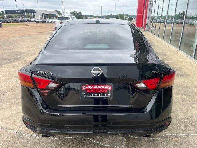 Nissan Altima 2024