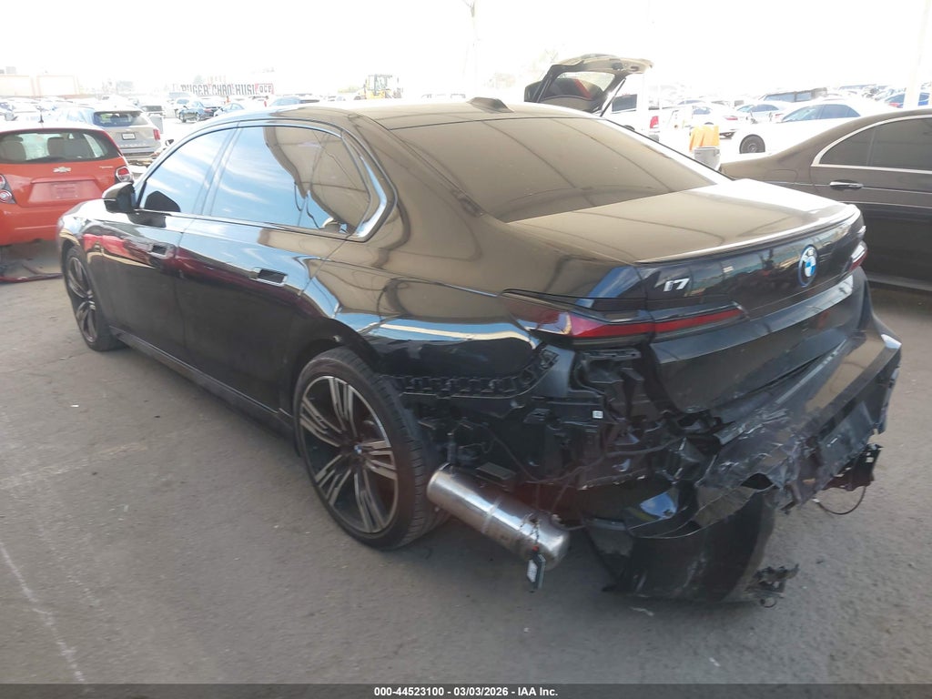 BMW i7 2024