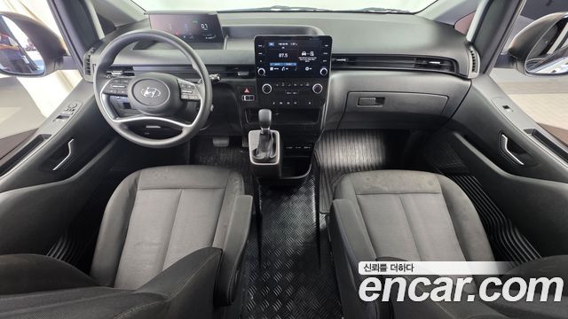 Hyundai Staria 2022