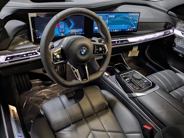 BMW 750 2026