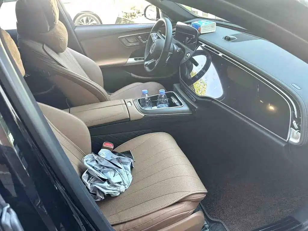 Mercedes-Benz E-Класс 2025