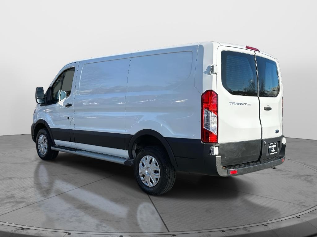 Ford Transit 2024