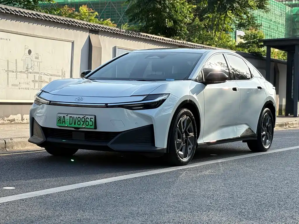 Toyota bZ3 2024