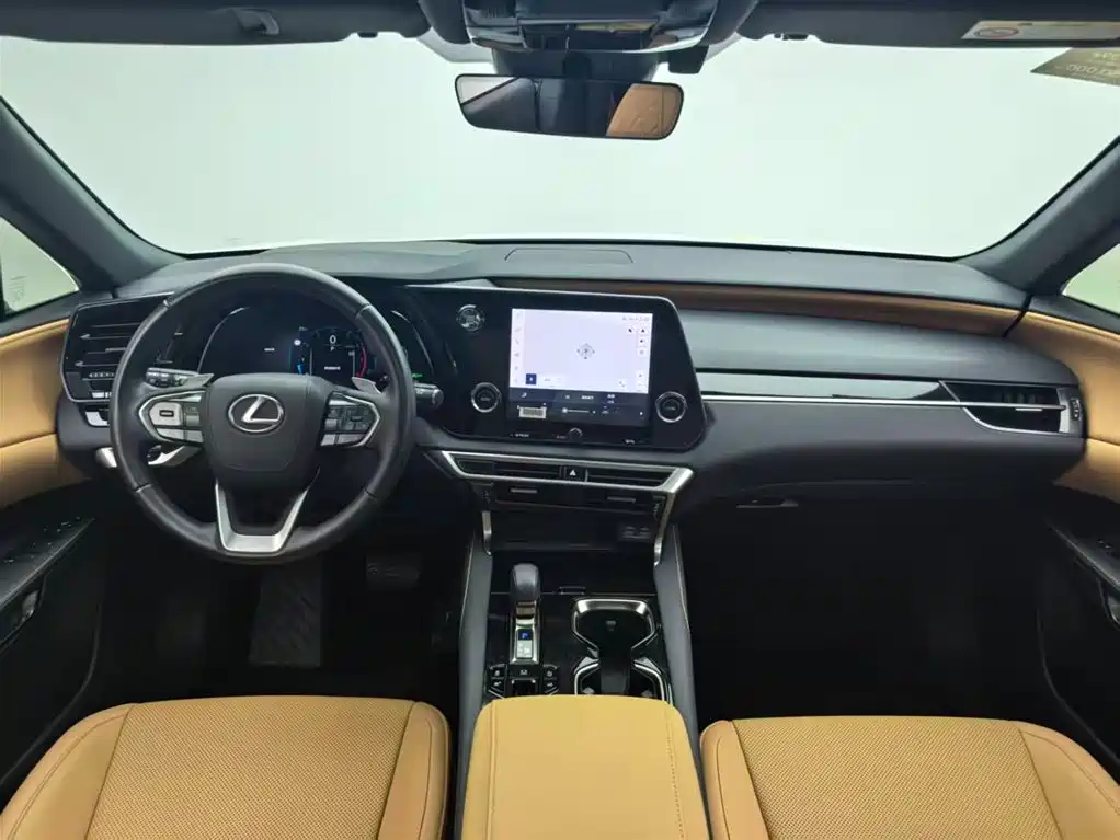 Lexus RX 2025