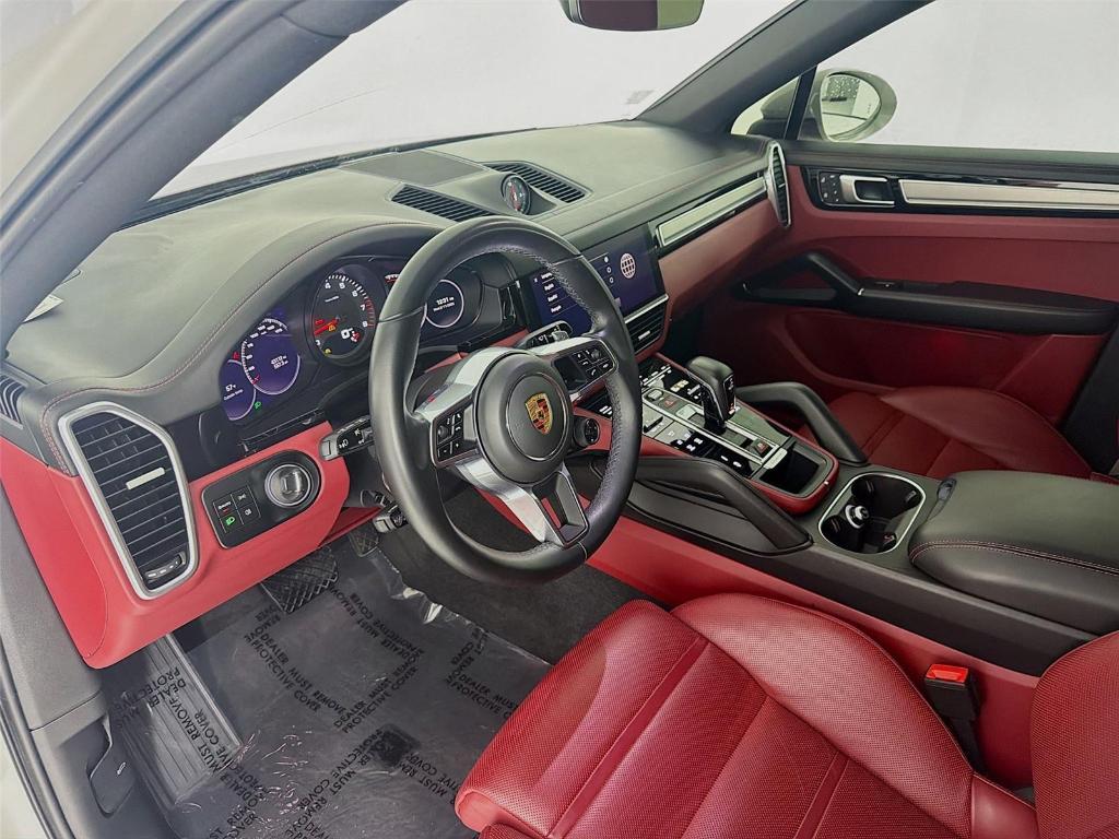 Porsche Cayenne 2022