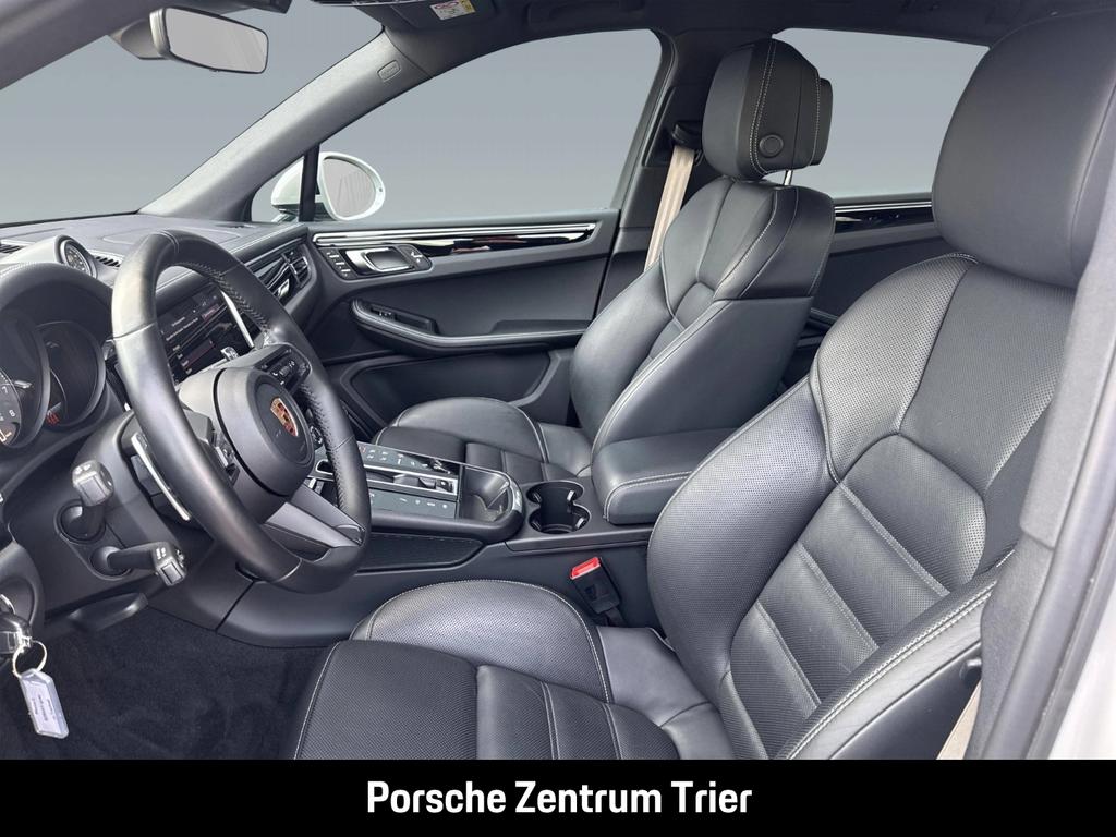 Porsche Macan 2023