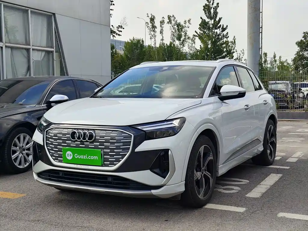 Audi Q4 e-tron 2025