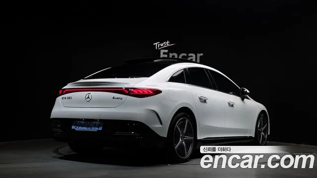 Mercedes-Benz EQE 2024