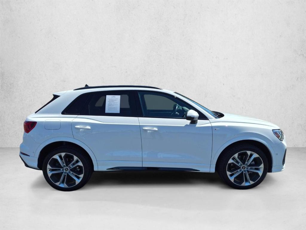 Audi Q3 2021
