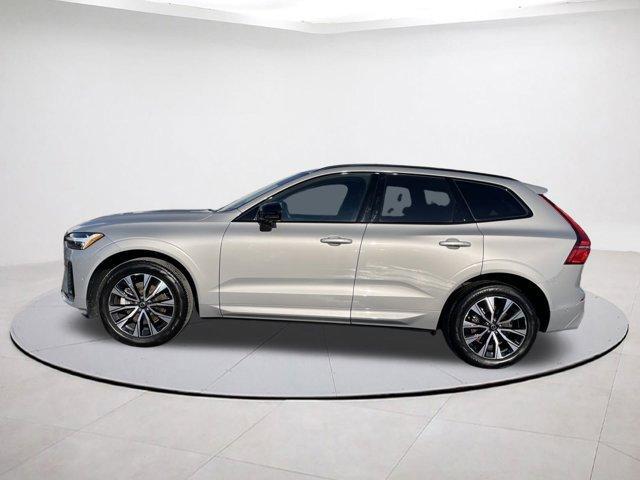 Volvo XC60 2025