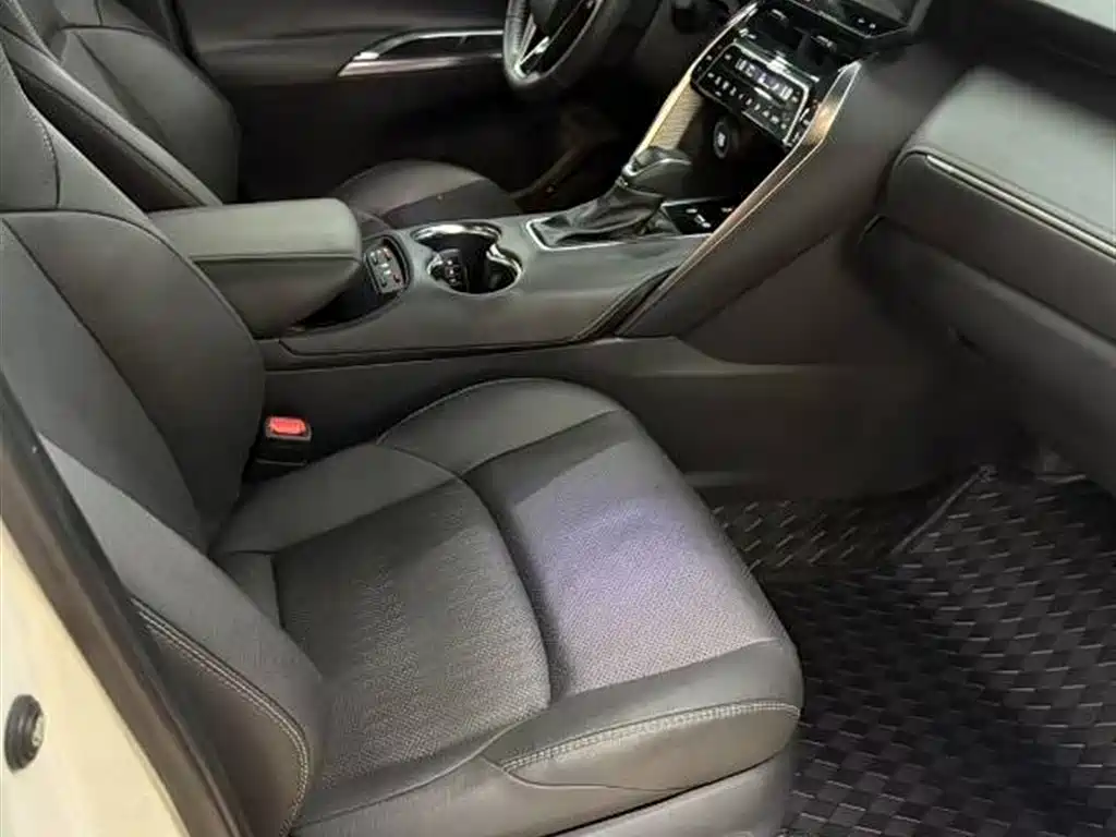 Toyota Venza 2023
