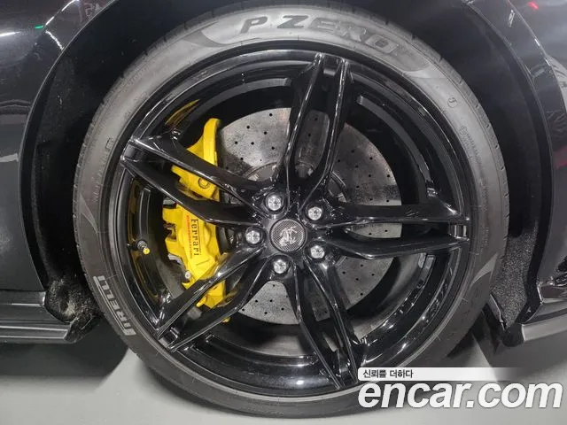 Ferrari 812 2020