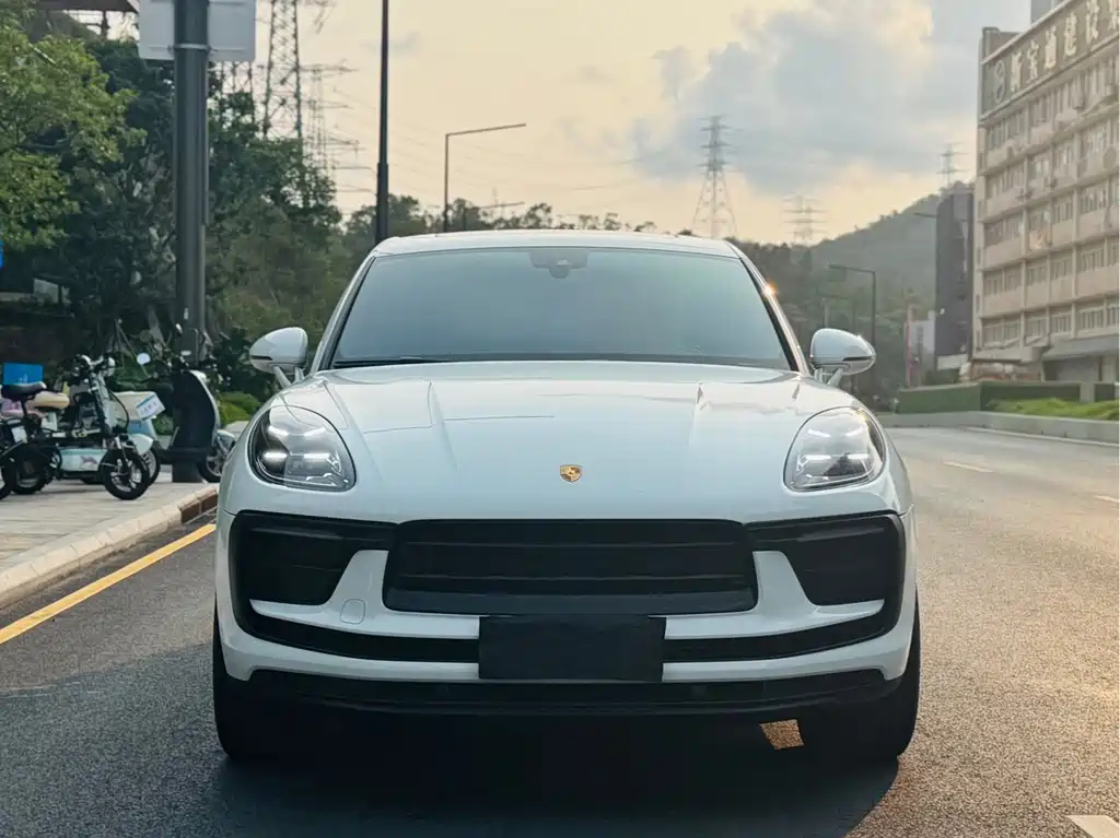 Porsche Macan 2023