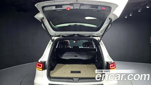 Mercedes-Benz GLB 2021