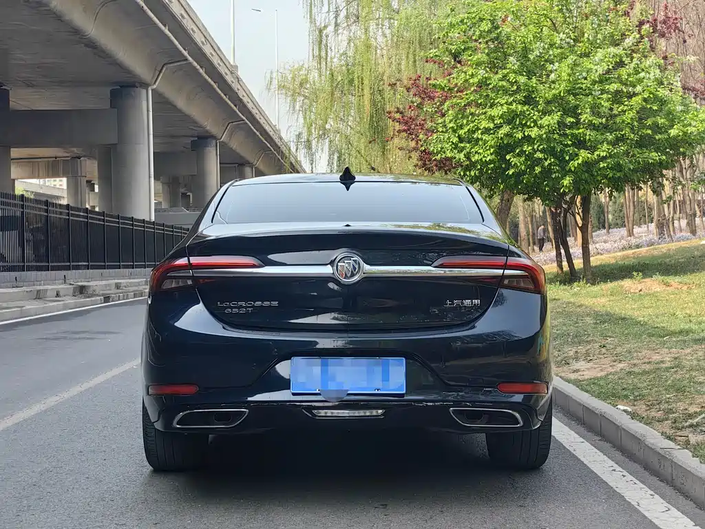 Buick LaCrosse 2022
