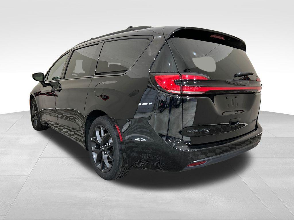Chrysler Pacifica 2025
