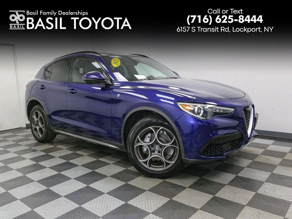 Alfa Romeo Stelvio 2023