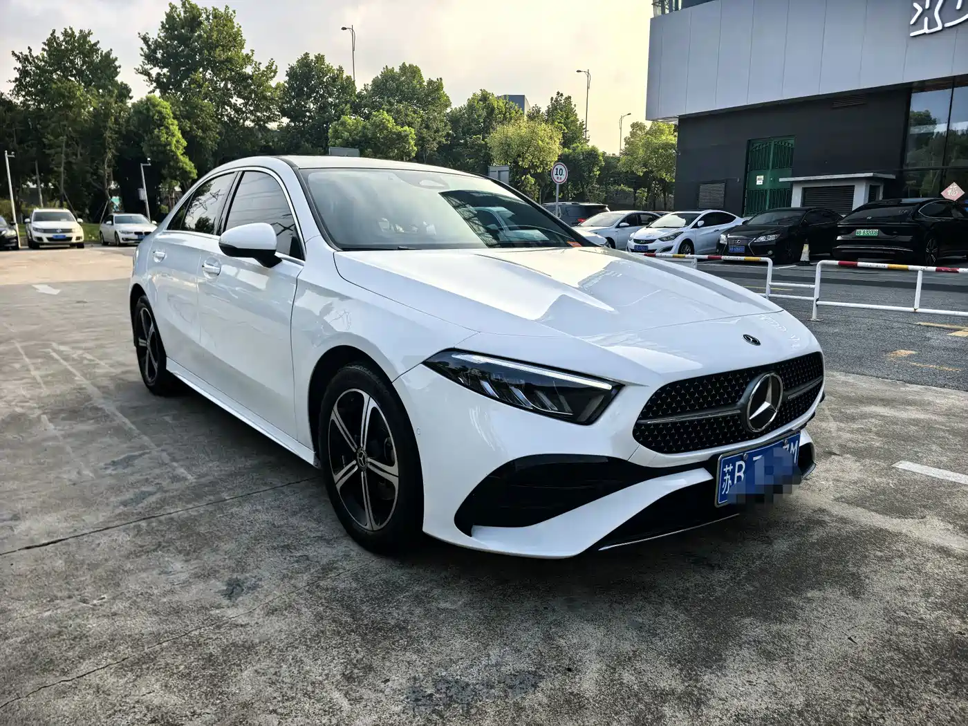 Mercedes-Benz A-Класс 2023