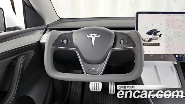 Tesla Model Y 2024