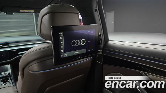 Audi A8 2022