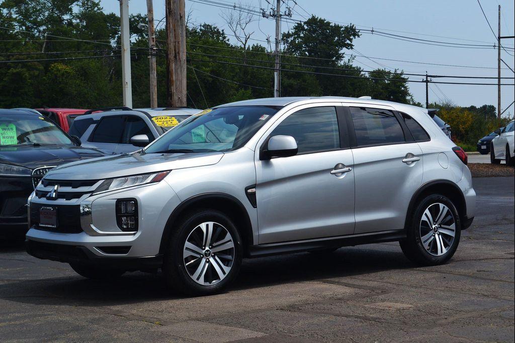 Mitsubishi Outlander Sport 2025