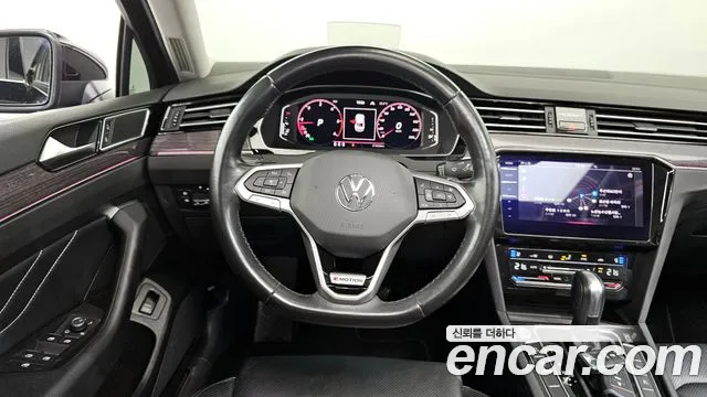 Volkswagen Passat 2021