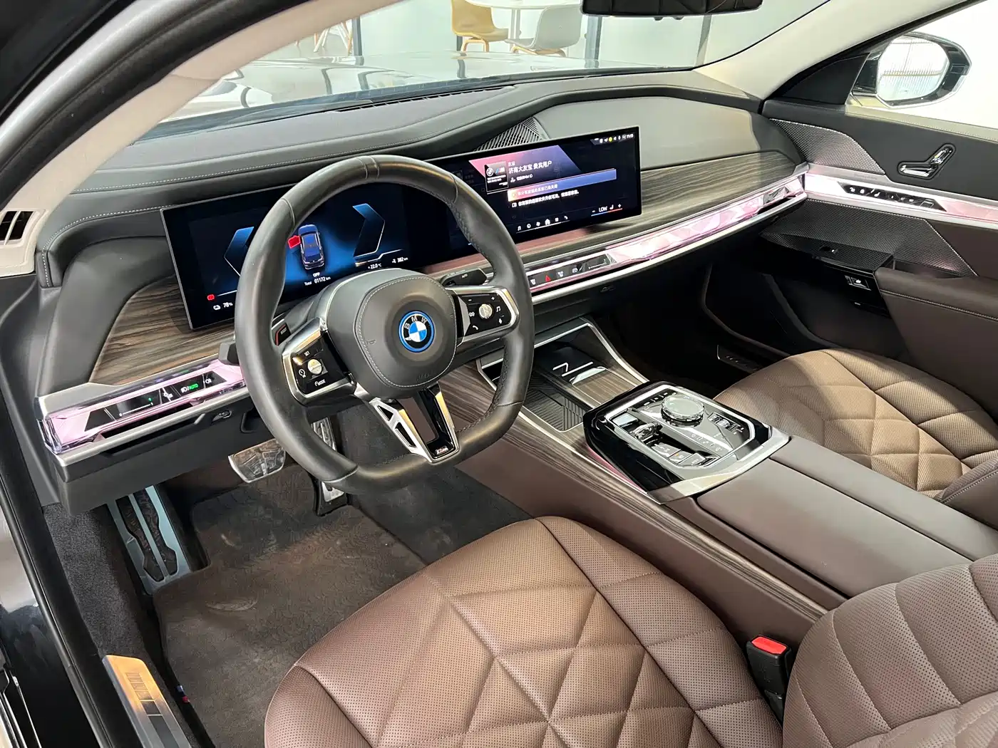 BMW i7 2025