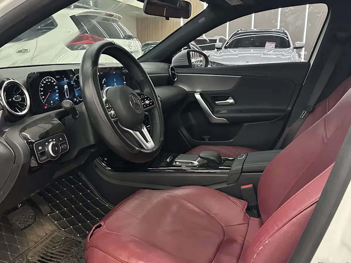 Mercedes-Benz A-Класс 2022