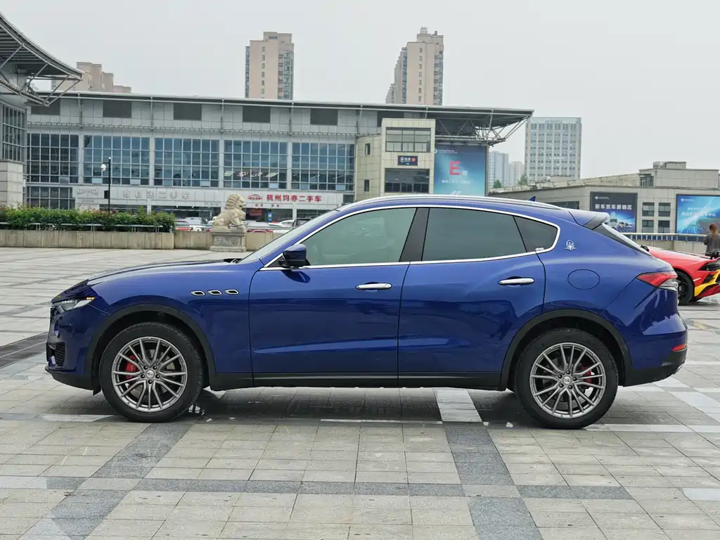 Maserati Levante 2021
