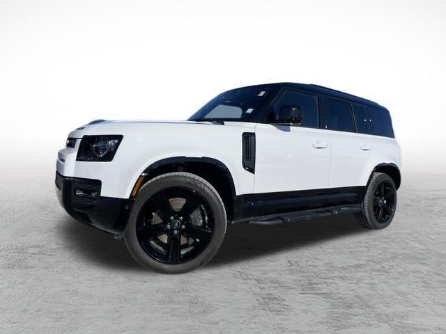 Land Rover Defender 2025