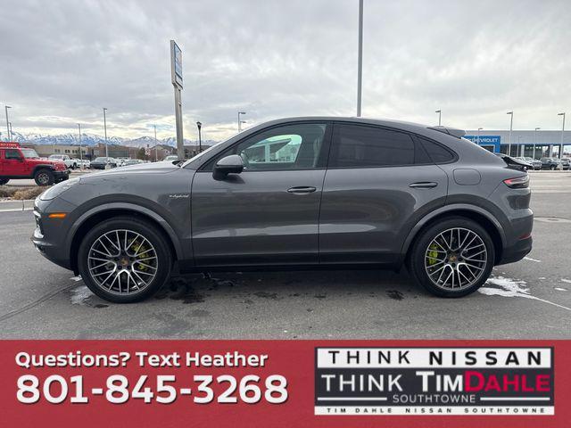 Porsche Cayenne 2021