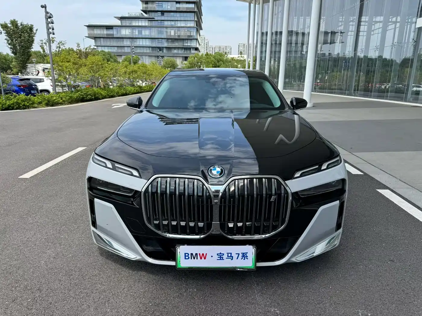 BMW i7 2023