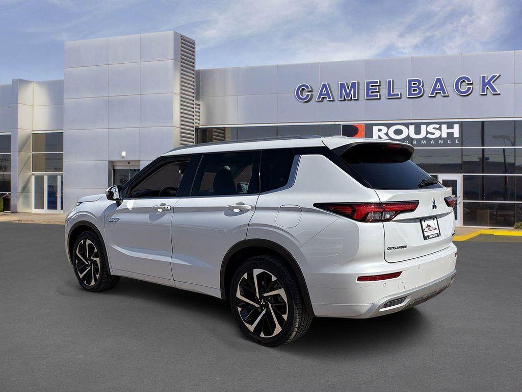 Mitsubishi Outlander 2023