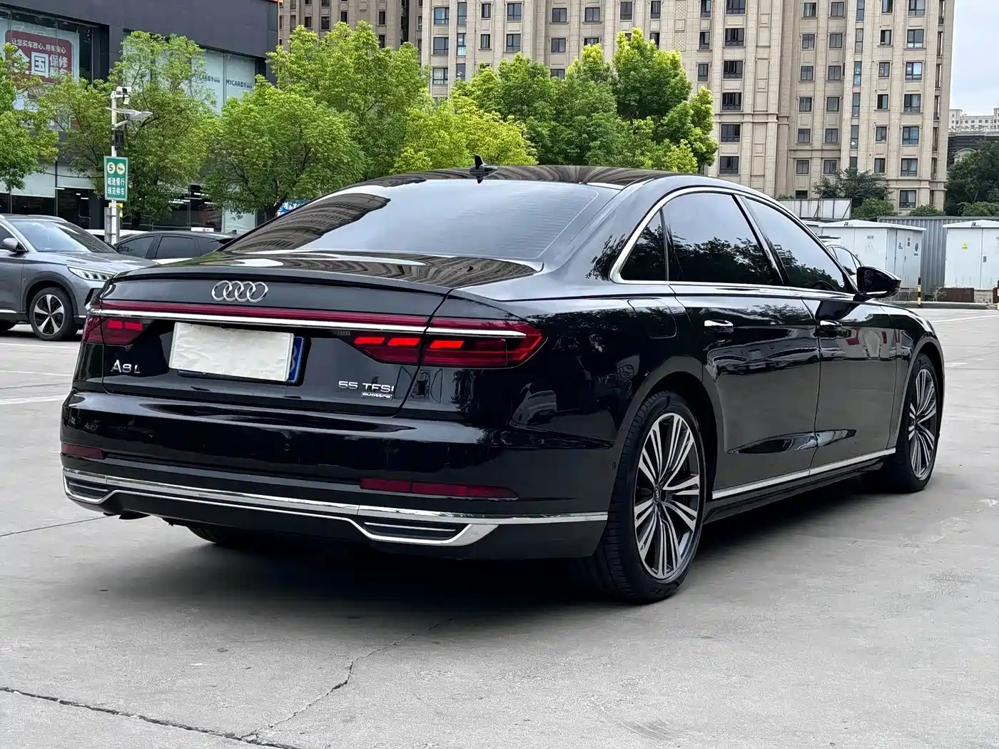Audi A8 2022