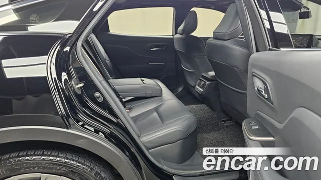 Toyota Crown 2023