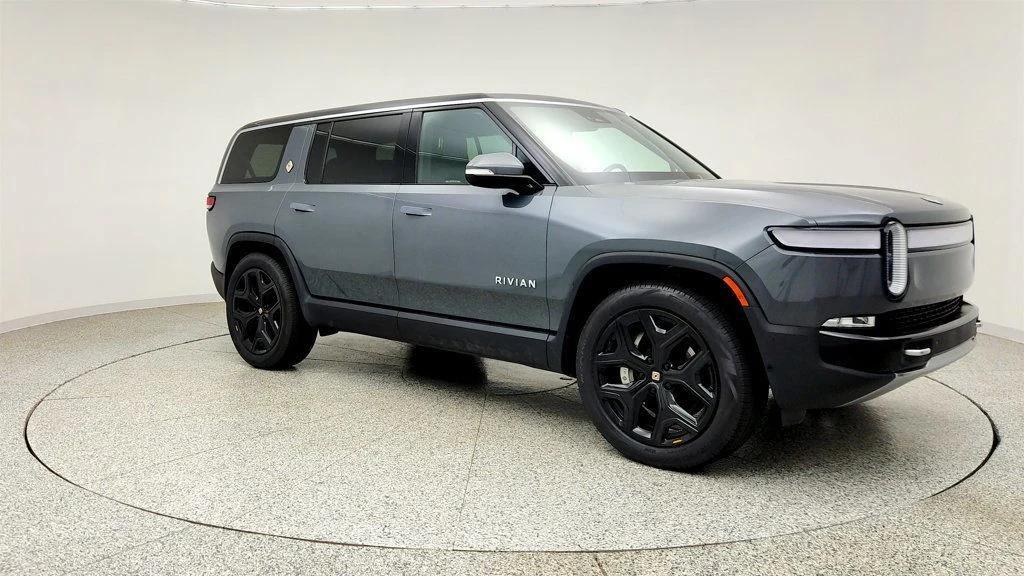 Rivian R1S 2024