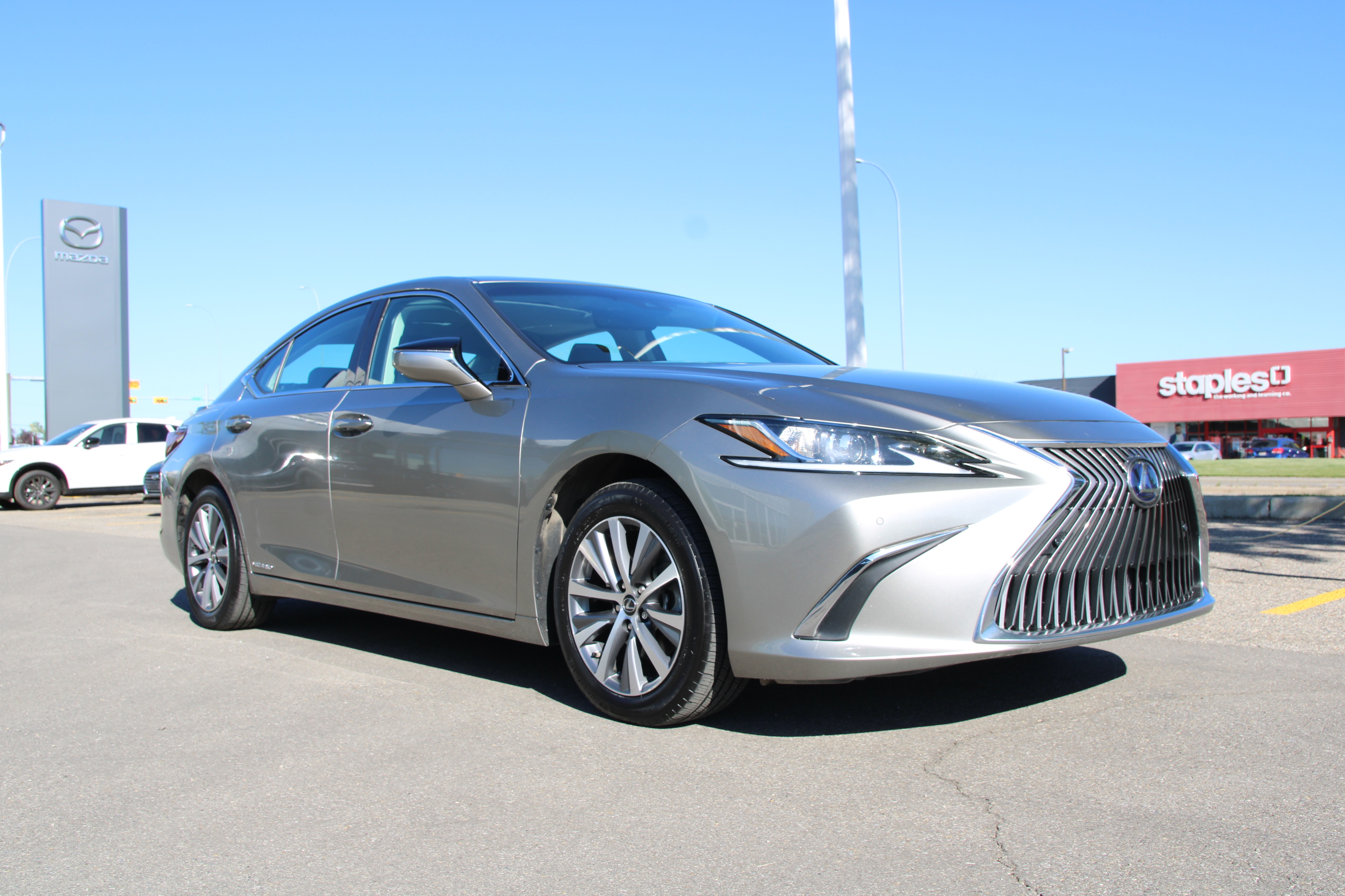 Lexus ES 2021